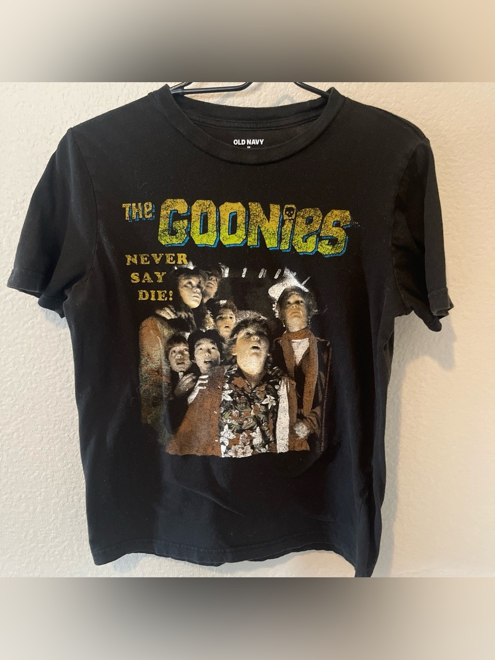 Old Navy Men's The Goonies Black Graphic T‑Shirt in XS